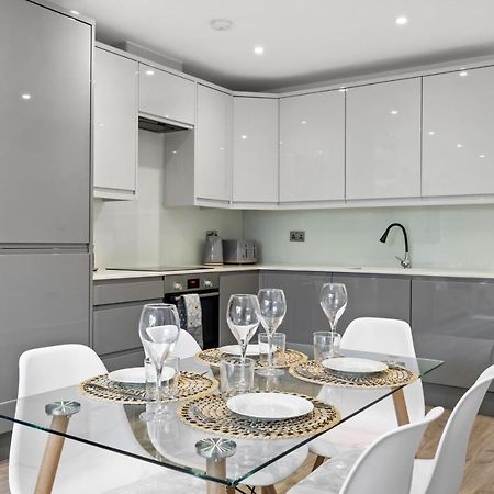 Appartamento Star London Vivian Avenue 2-Bed Retreat With Garden The Hyde Esterno foto