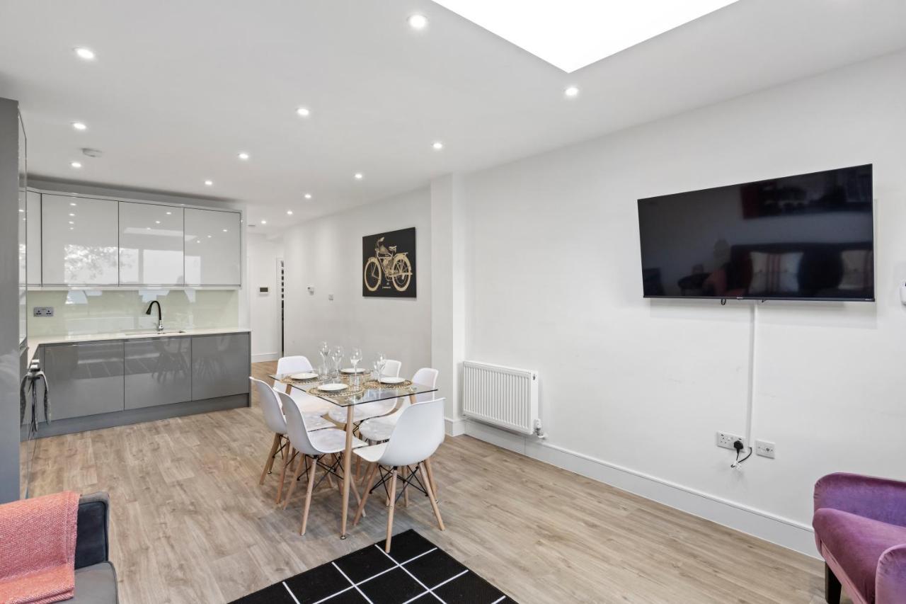 Appartamento Star London Vivian Avenue 2-Bed Retreat With Garden The Hyde Esterno foto